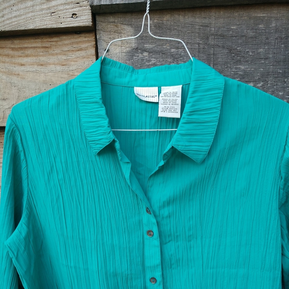 SOLD!!White Stag Women's Blouse Button Front Wavy Fancy Material Taffeta - Picture 3 of 9